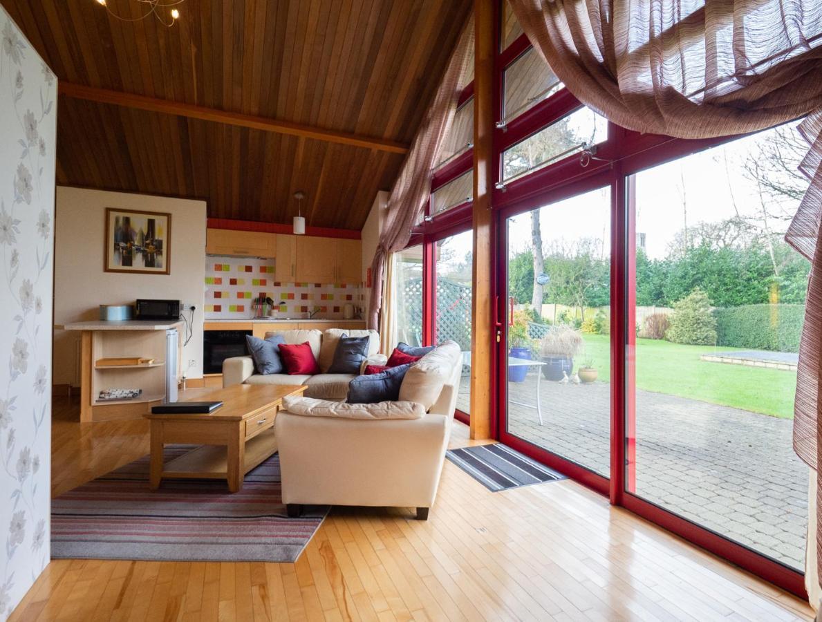 Surlingham Lodge Studio Large Family Cottage NWI Exterior foto